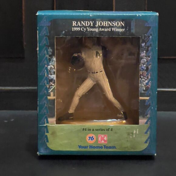 NEW IN BOX! Vintage 90s Hartland Cy Young Award Randy Johnson #51 Figure 4 of 4 - Picture 1 of 9